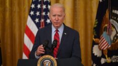 Biden condena ‘repressão cada vez mais intensa’ de Pequim em Hong Kong após o fechamento do Apple Daily