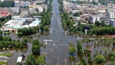 Ajuda é escassa para os afetados pelas enchentes em Henan, de acordo com a população local
