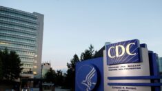 CDC alerta que surto de gripe e COVID pode “sobrecarregar” hospitais americanos