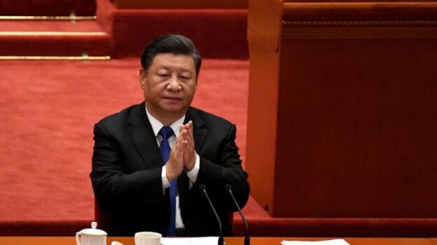 Presidente chinês, Xi Jinping, no Grande Salão do Povo em Pequim, no dia 9 de outubro de 2021 (Noel Celis / AFP via Getty Images)