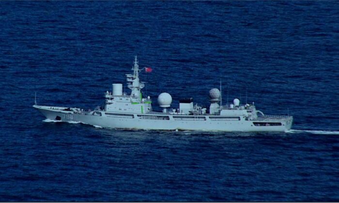 Navio espião chinês circula na costa da Austrália há três semanas
