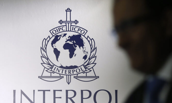 Oficial do PCC junta-se à Interpol, legisladores internacionais pedem revogação dos tratados de extradição com a China