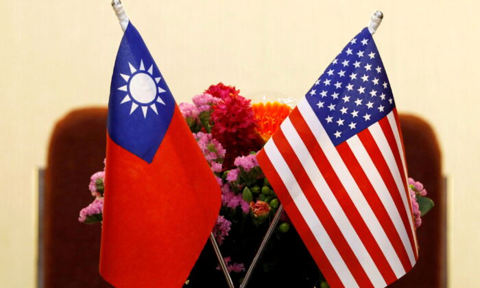 EUA têm um compromisso “sólido como uma rocha” para ajudar Taiwan a se defender, afirma um diplomata sênior