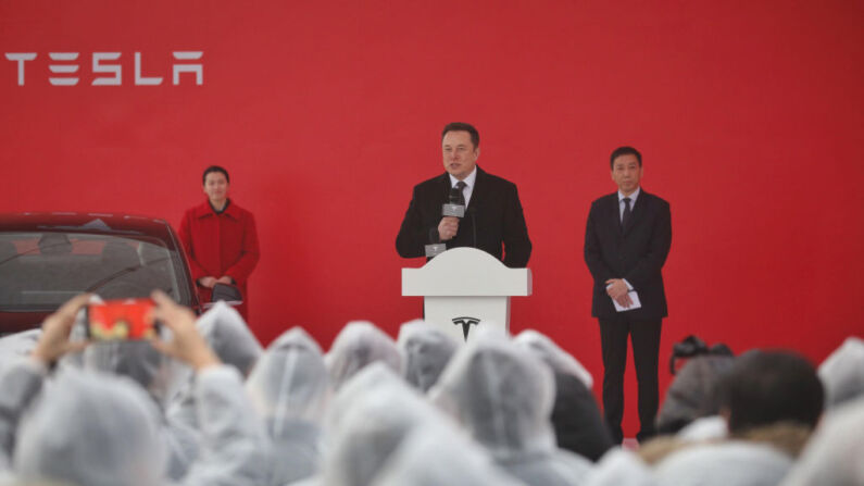 Tesla é criticada após inaugurar showroom em Xinjiang
