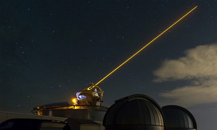 Pesquisadores chineses desenvolvem laser espacial pequeno, mas poderoso; Especialista alerta para uso armamentista