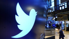 Twitter suspende conta de mídia por publicação de vídeo de congressista criticando Big Pharma