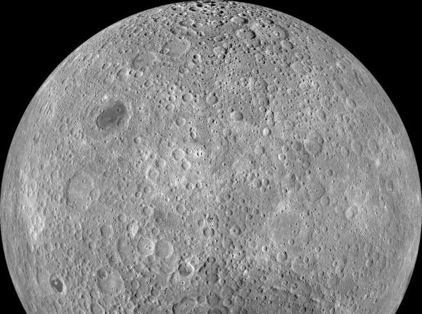 O lado oculto da lua em 2011 (NASA/Goddard/Arizona State University via AP)