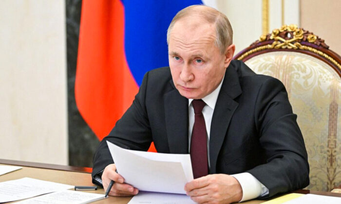 Putin alerta para resposta ‘relâmpago’ se Ocidente intervir na Ucrânia