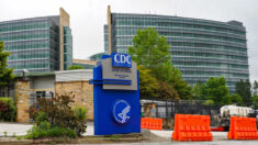 EXCLUSIVO: centenas de funcionários do CDC não receberam vacina contra COVID