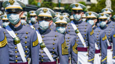Graduados de West Point desafiam liderança da Academia Militar em uma carta