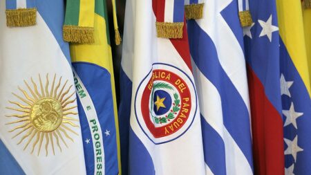 Sócios do Mercosul ameaçam Uruguai se negociar acordo fora do bloco