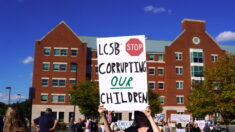 Pais do condado de Loudoun protestam contra o “marxismo americano”