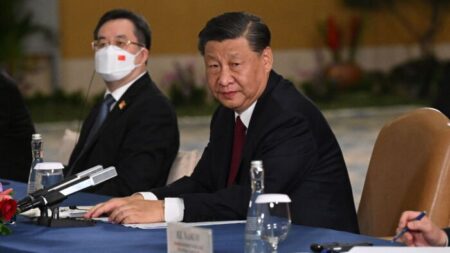 Líder do Partido Comunista Chinês fará discurso pela paz na Ucrânia em aniversário da guerra