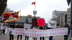 Estudantes de Toronto realizam protesto contra o PCCh em apoio a dissidentes na China