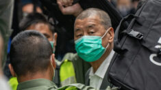Magnata da mídia em Hong Kong é condenado à prisão por violação de aluguel