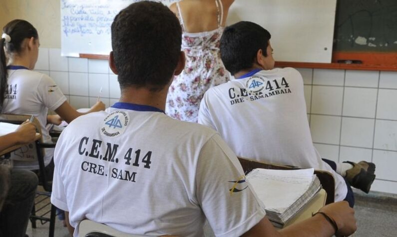PSOL aciona STF para barrar escolas cívico-militares em São Paulo