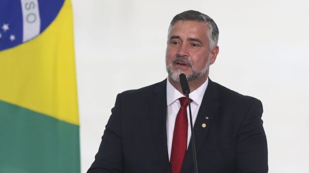 Tragédia no RS: Paulo Pimenta quer investigação contra críticos da atuação das Forças Armadas e do governo Lula