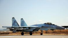 Irã sela acordo para comprar caças russos Sukhoi Su-35