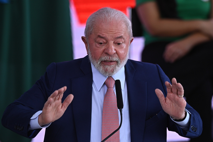 O governo Lula quer aumentar os preços de cerveja, vinhos e refrigerantes