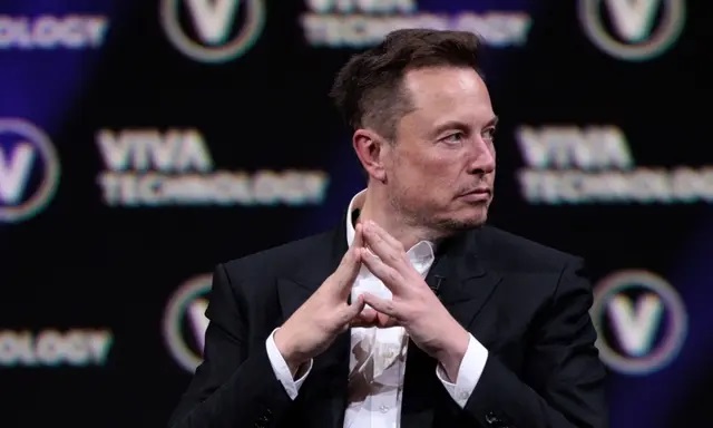 Elon Musk em Paris em 16 de junho de 2023. (Joel Sagat/AFP via Getty Images)