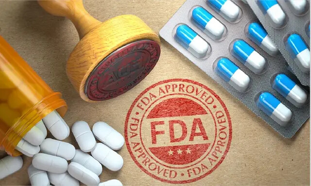 FDA (Maxx-Studio/Shutterstock)