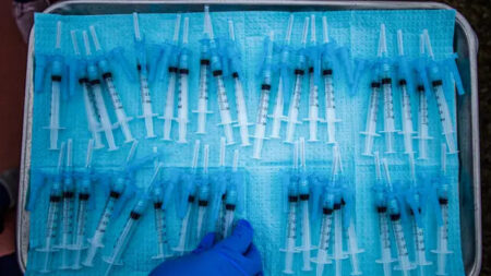 EXCLUSIVO: e-mail revela por que CDC não emitiu alerta sobre as vacinas contra COVID e a miocardite