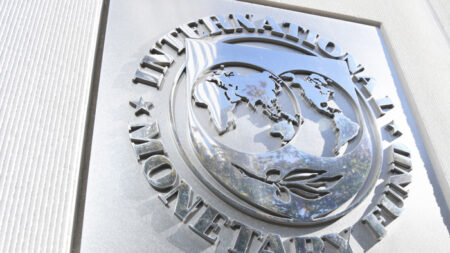 FMI admite que guerra em Israel é “uma nova nuvem no horizonte econômico”