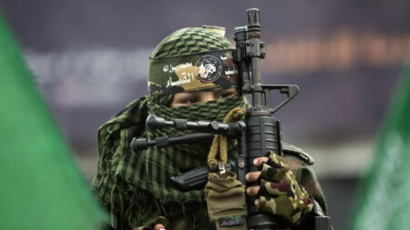 Refém filipino libertado diz que não esperava sobreviver ao cativeiro do Hamas