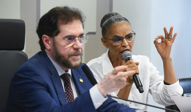Presidente da CPI das ONGs, senador Plínio Valério (PSDB-AM) e Ministra do Meio Ambiente, Marina Silva (FPA)
