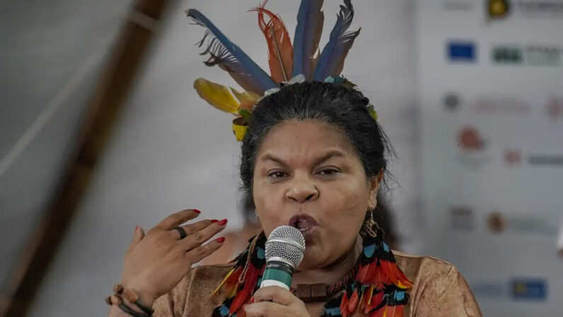 A ministra dos Povos Indígenas, Sônia Guajajara (Rafa Neddermeyer / Agência Brasil) 