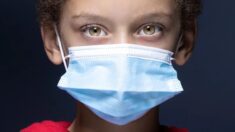 Nenhuma “evidência de benefício” do uso de máscara em crianças: revisão de vários estudos