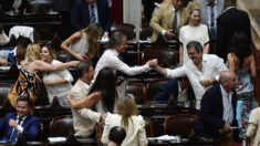 “Lei Omnibus” de Milei é aprovada na Câmara dos Deputados da Argentina