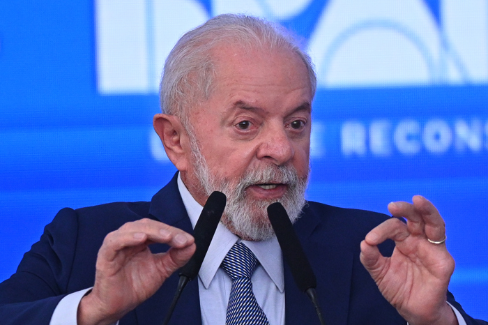 Lula usa supostas “fake news” sobre tragédia no RS para defender controle da internet