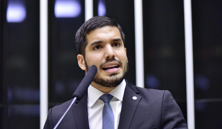 André Fernandes: proposta vai resguardar o sistema judicial de manipulações (Zeca Ribeiro/Câmara dos Deputados)
