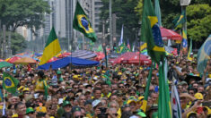 Por que milhões foram às ruas pela democracia no Brasil | Opinião