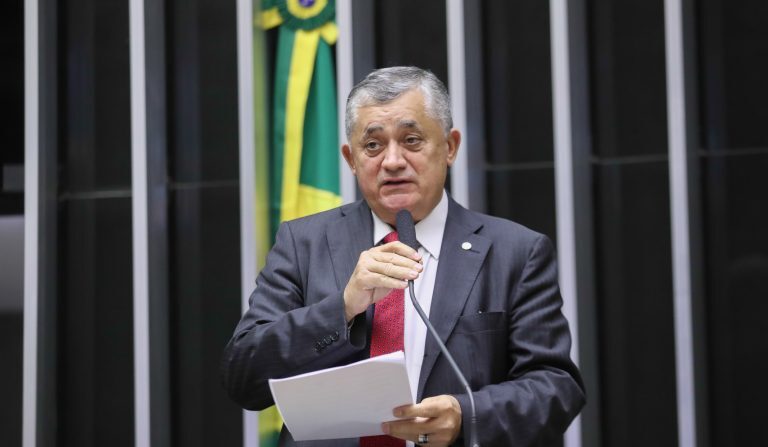 Guimarães anuncia pauta extensa de votações de interesse do Planalto (Zeca Ribeiro / Câmara dos Deputados)