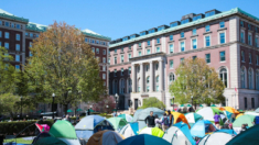 A Universidade de Columbia ameaça expulsar estudantes que ocupam prédio em manifestação pró-Palestina