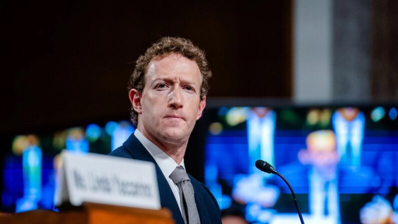 Fundador e CEO da Meta, Mark Zuckerberg, testemunha perante o Comitê Judiciário do Senado em Washington em 31 de janeiro de 2024. (Madalina Vasiliu/The Epoch Times)