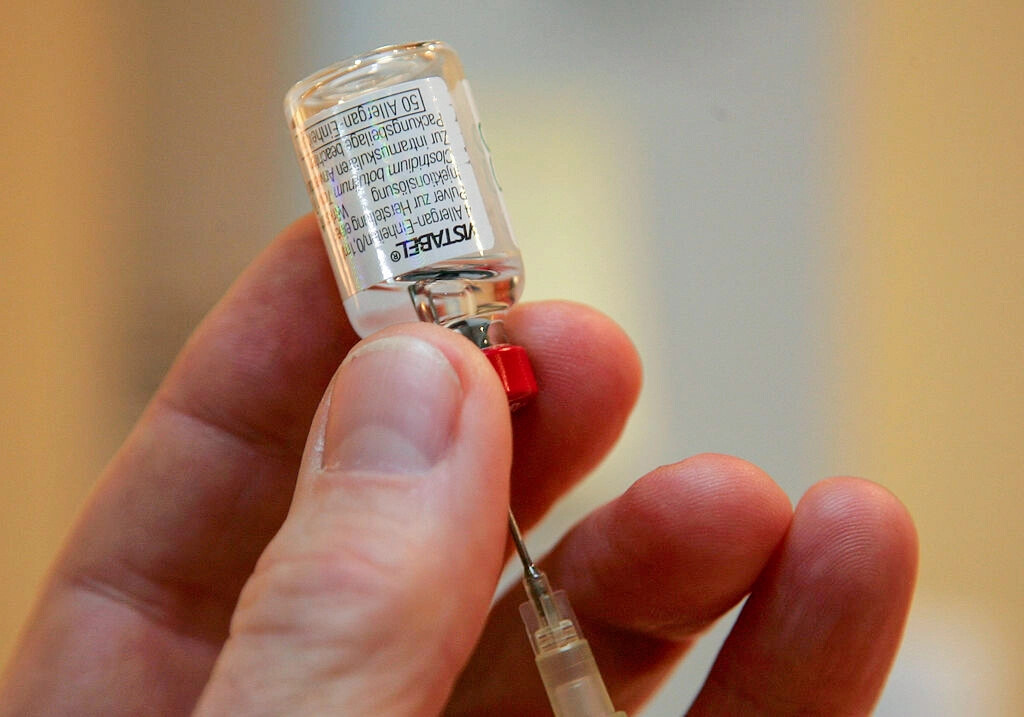 CDC identifica primeiros casos de HIV transmitidos através de agulhas cosméticas