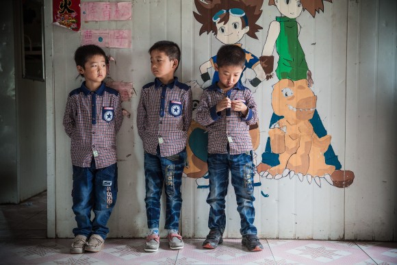 Os trigêmeos agora moram em Sun Valley, um lar para crianças cujos pais estão cumprindo penas de prisão (Good Company Pictures)