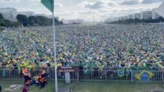 Multidão lota Esplanada dos Ministérios em apoio a Bolsonaro, neste sábado
