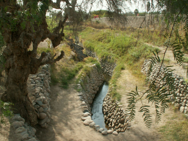 Canais de irrigação de Nazca. (CCBY)